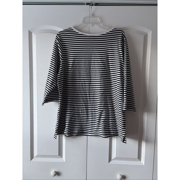 Quacker Factory size XL stripe circle star embellished 3/4 sleeve top - Picture 4 of 4